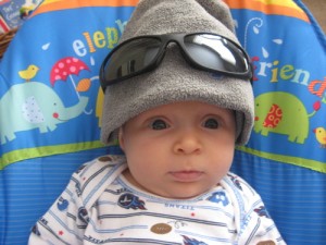 jonasindaddyshatglasses